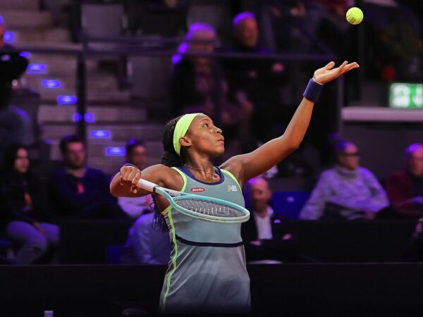 Coco Gauff serve